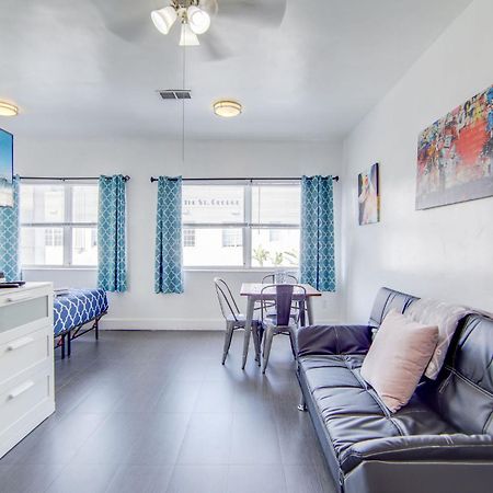 Chic Large Studio Apt Near Ocean Drive South Beach Маямі-Біч Екстер'єр фото